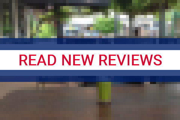 www.coachhousebright.com.au - check out latest independent reviews