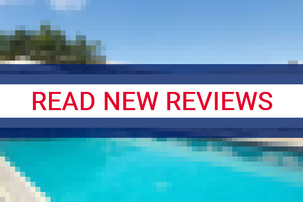 www.coralsandsmotel.com.au - check out latest independent reviews