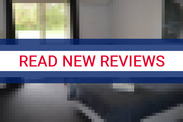 www.harboursidemotel.com.au - check out latest independent reviews