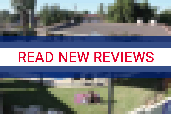 www.jacarandaholidayunits.com.au - check out latest independent reviews