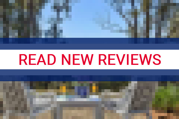 www.mountainsidebnb.com.au - check out latest independent reviews