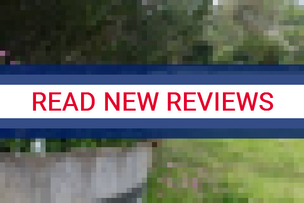 www.padthawaycaravanpark.com.au - check out latest independent reviews