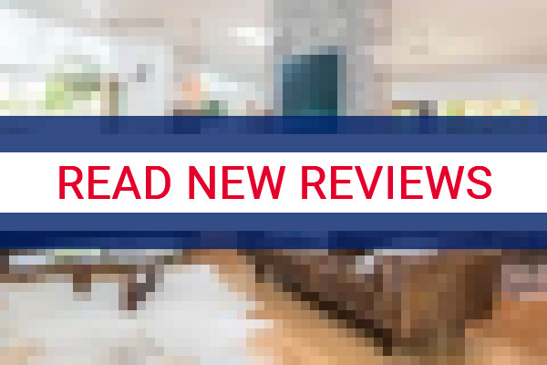 www.pineapplepetesbeachhouse.com.au - check out latest independent reviews