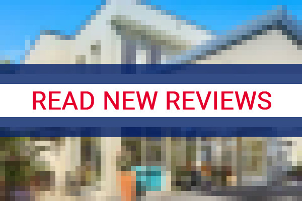 www.riverlakesmotel.com.au - check out latest independent reviews