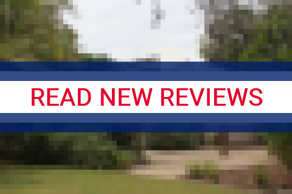 www.tallowbeachhouses.com.au - check out latest independent reviews